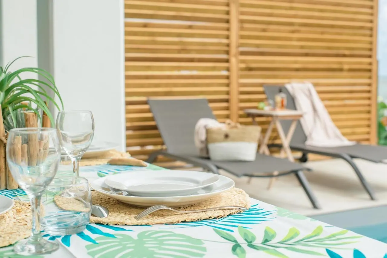 Suites Anagani Le Francois
